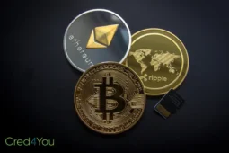 Bitcoin, Ethereum und Ripple als Symbole für Investieren in Kryptowährungen