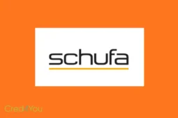SCHUFA Logo auf orangem Hintergrund, der Schriftzug „schufa“ in Schwarz mit gelber Linie darunter.